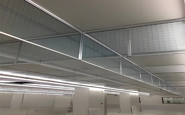 双河玻璃挡烟垂壁