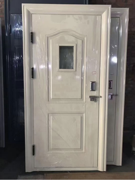 双河学校教室门