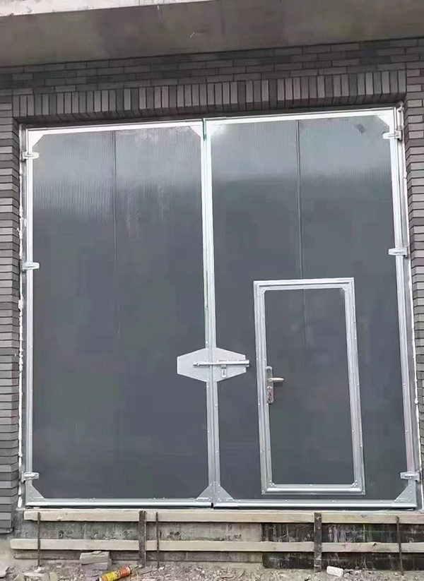 双河工业平开门在大型设备制造车间的应用实例