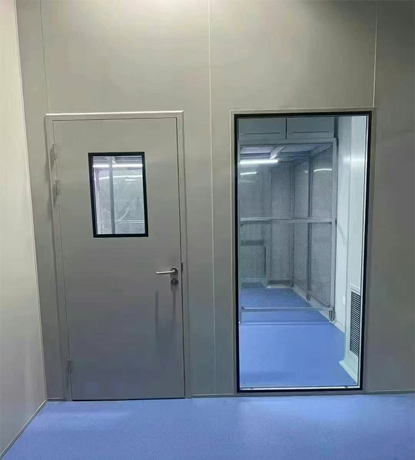 学校教学楼完成双河防火门标准化安装